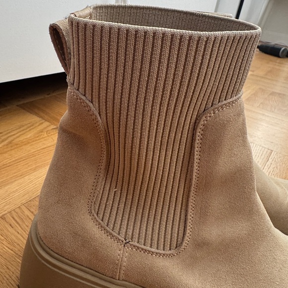 Steve Madden Hayle Boot in Sand Suede - Picture 12 of 12